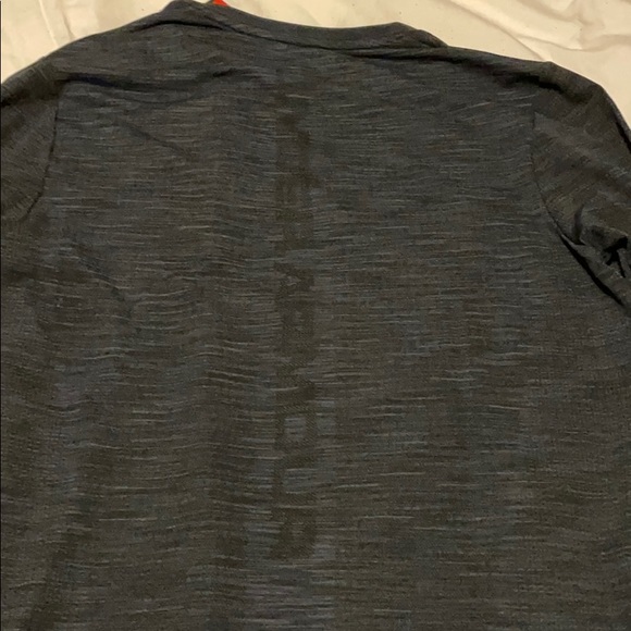 🐝 🆕  NWT Under Armour heat gear top - Picture 5 of 7
